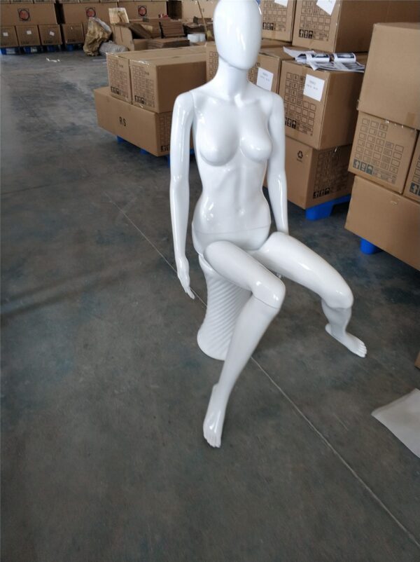 Adult Female Fashion  Egghead sitting model Glossy mannequin