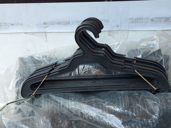 Baby Size Plastic Hanger Black  Color. Sold by 288 Pcs/2Gross
