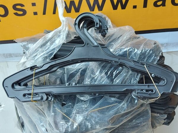 Adult Size Plastic Hanger Black  Class A. Sold by 288 Pcs/2Gross