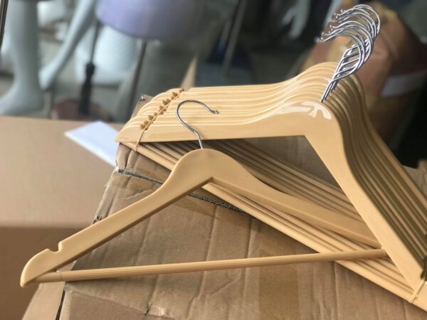 Adult Plastic Wooden style Hanger 24pcs