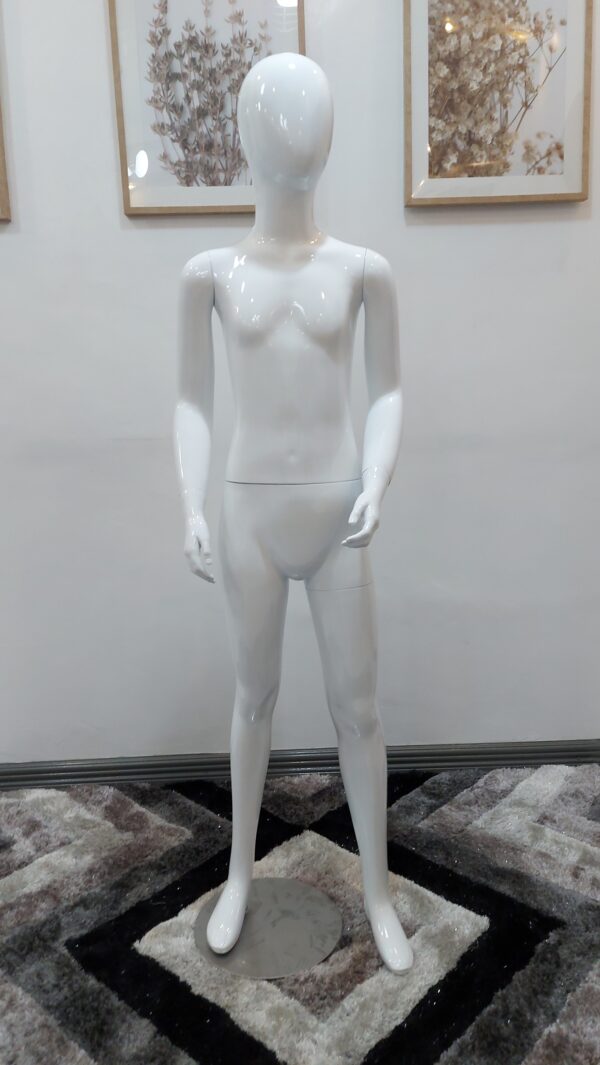 Teenage Unisex Window Clothes Display Fiberglass Mannequin 14-16 Years Old
