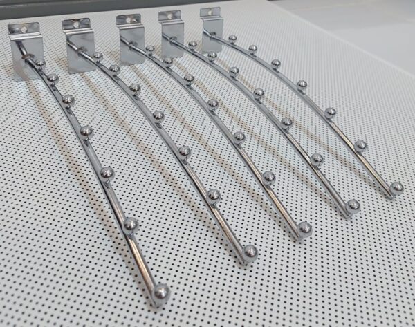 Hook Sloped metal chrome bracket to the slatwall with 7 balls (5pcs)