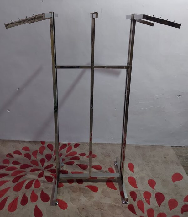 Rack 6-way clothing rack with mixed arms on wheels