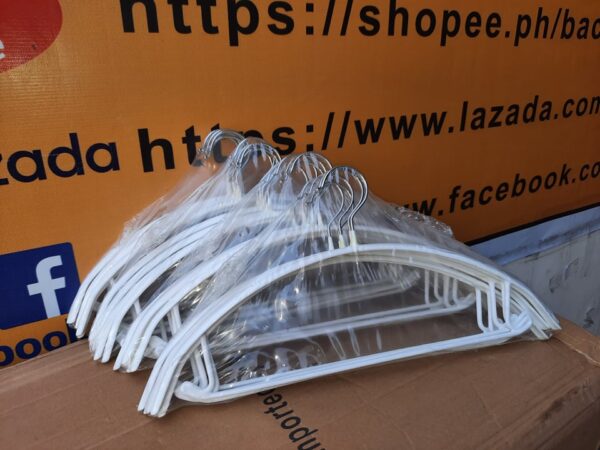 durable creative non-slip plastic hangers adult clothes trousers hangers (20Pcs)
