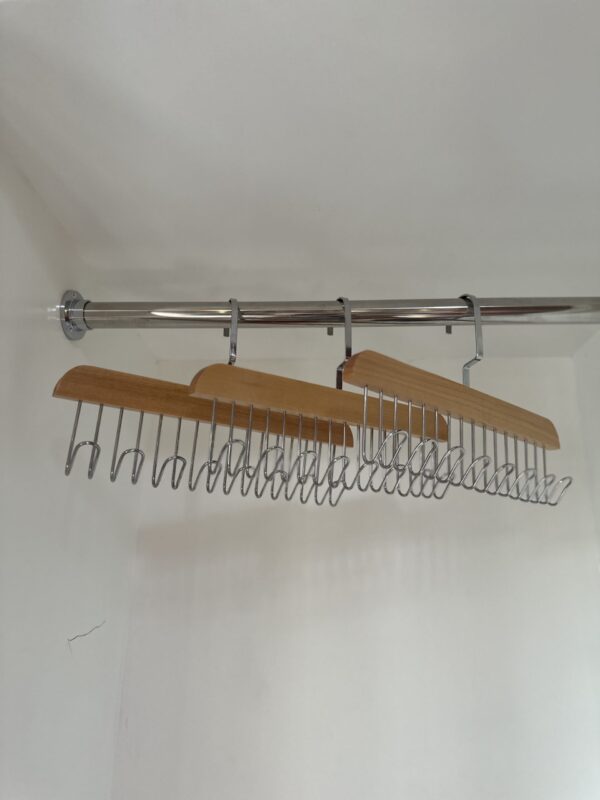 8 Hooks Solid Wood Hanger Bra Hanger Belts Rack Tie Cap Non-Slip Holder Underwear Organizer Storage