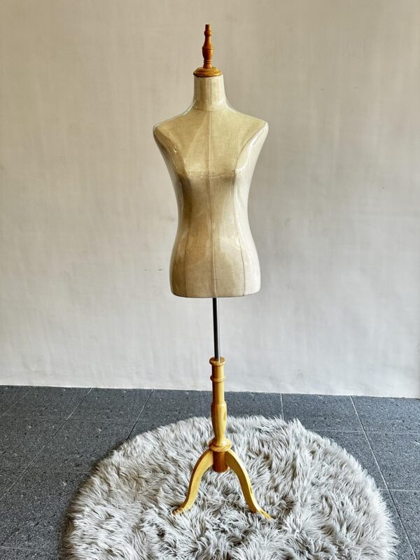 FEMALE FITTING FORM ADULT SIZE MANNEQUIN PINNABLE